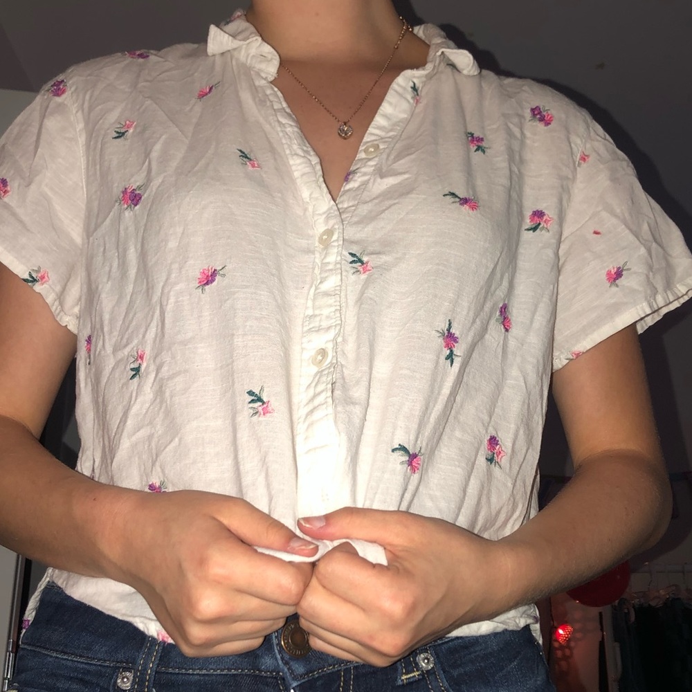 Embroidered blouse - Picture 4 of 4